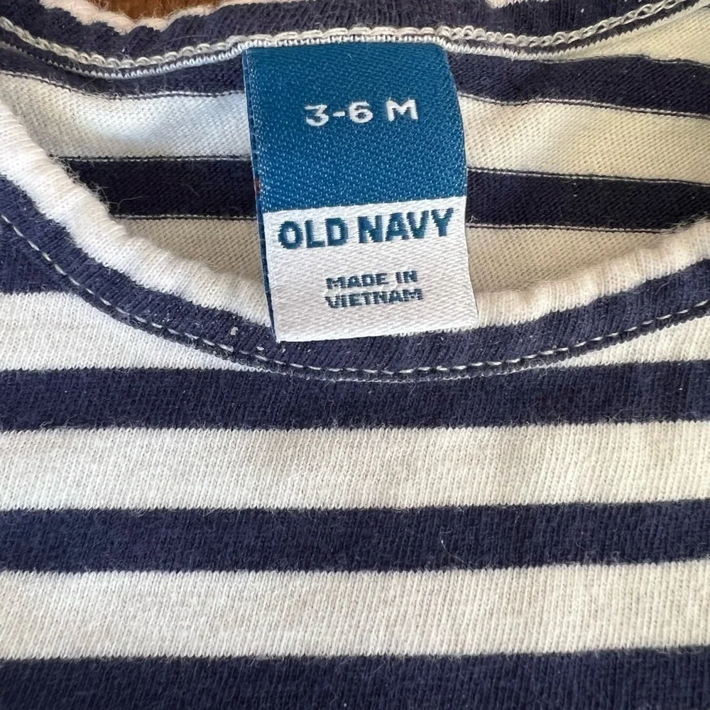 Old Navy Striped Long Sleeve Top (3-6 months)